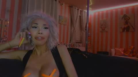 IMMACULATE BEAUTY online show from November 9, 2025, 12:14 pm