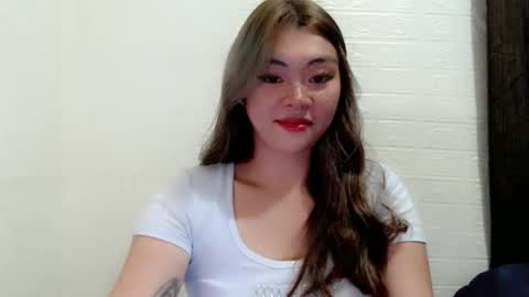 Snapshot of destinyroxie chatting on October 19, 2025, 11:55 am ROXIE online show from October 19, 2025, 11:55 am