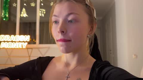 Id be happy to have a steamy stream girl online show from December 9, 2024, 4:58 pm