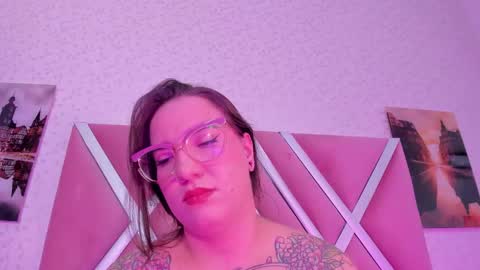 Snapshot of deva_blue chatting on November 12, 2025, 5:30 am Deva Blue online show from November 12, 2025, 5:30 am