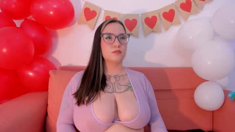 Snapshot of deva_blue chatting on February 15, 2026, 5:04 am Deva Blue online show from February 15, 2026, 5:04 am