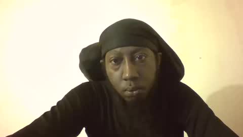 Snapshot of deviledyam chatting on October 19, 2025, 3:56 pm Myles Moore online show from October 19, 2025, 3:56 pm