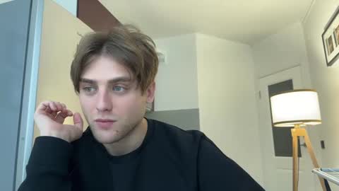 devilnut1 online show from December 19, 2024, 9:18 am