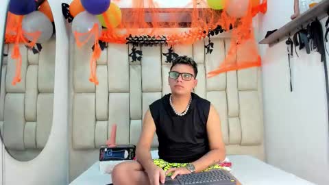 Devil online show from October 28, 2025, 2:37 am