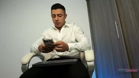 Devin Hunter online show from January 16, 2026, 10:58 pm