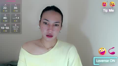 Snapshot of devine_glorymocha chatting on July 5, 2026, 6:09 am devine_glorymocha online show from July 5, 2026, 6:09 am
