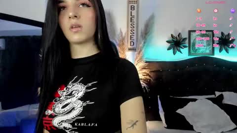 Snapshot of devlin_violet__ chatting on February 26, 2025, 3:32 am PaulaInsta  paulacastellanos 1Pvt open online show from February 26, 2025, 3:32 am