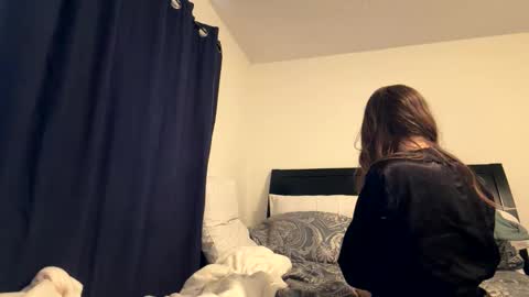 come play  online show from April 6, 2026, 9:27 pm