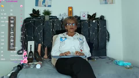 Devora online show from December 5, 2025, 7:21 pm