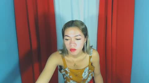 dexie121698 online show from February 12, 2025, 3:38 pm