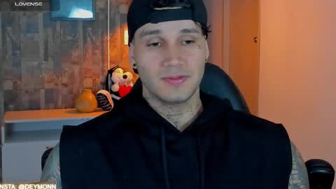 JULIAN online show from March 21, 2026, 11:30 pm