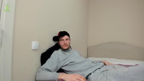 deymond_russo online show from February 17, 2026, 12:23 pm