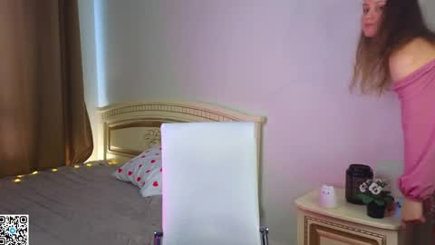 Kira online show from March 4, 2026, 5:13 am