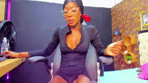 Snapshot of deyy_madisson chatting on January 8, 2025, 7:45 pm Madisson online show from January 8, 2025, 7:45 pm