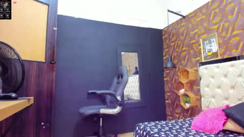 Snapshot of deyy_madisson chatting on March 8, 2025, 7:53 pm Madisson online show from March 8, 2025, 7:53 pm