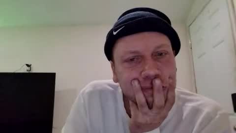 deznuts130 online show from February 12, 2026, 2:28 am