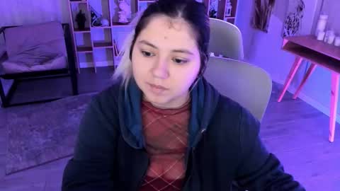 Dia online show from October 24, 2025, 8:27 pm