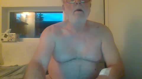 Snapshot of dial76 chatting on February 27, 2025, 6:18 am dial76 online show from February 27, 2025, 6:18 am