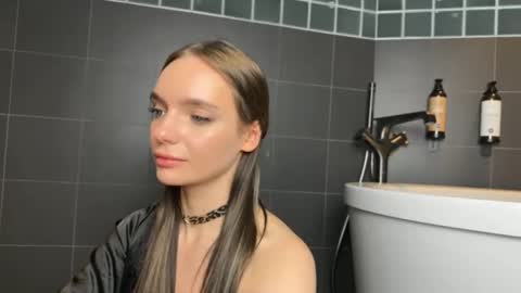 Snapshot of dialinkaaaa chatting on March 25, 2026, 2:06 am dialinkaaaa online show from March 25, 2026, 2:06 am