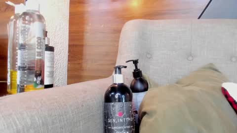 Camila and Megan online show from January 31, 2025, 2:07 pm