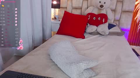 diamond_canela online show from January 18, 2025, 12:04 pm