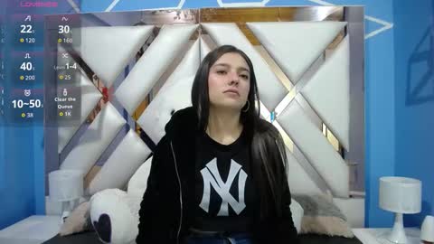 diamond_juliana_ online show from December 5, 2025, 4:21 am