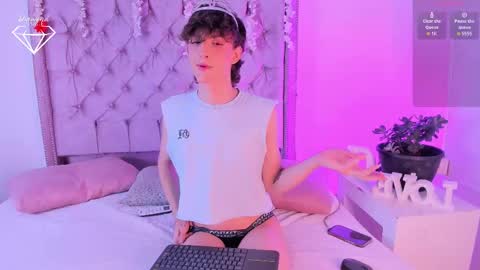 Diamond online show from February 24, 2026, 3:37 am