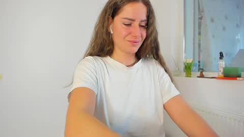 diamondkay_ online show from April 6, 2026, 6:03 am