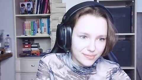 diana_back3 online show from October 26, 2025, 6:19 am