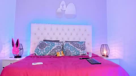 Diana Tamayo online show from February 25, 2026, 5:06 am