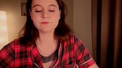 Diana online show from November 14, 2025, 4:22 am