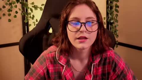 Snapshot of diana_floweri chatting on January 17, 2026, 11:37 am Diana online show from January 17, 2026, 11:37 am