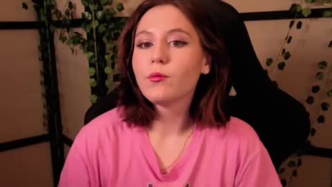 Snapshot of diana_floweri chatting on February 25, 2026, 11:31 am Diana online show from February 25, 2026, 11:31 am