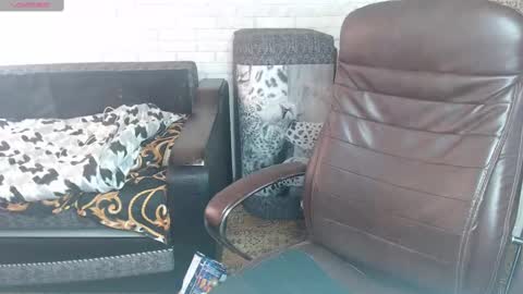 Diana li  online show from March 7, 2025, 8:13 am