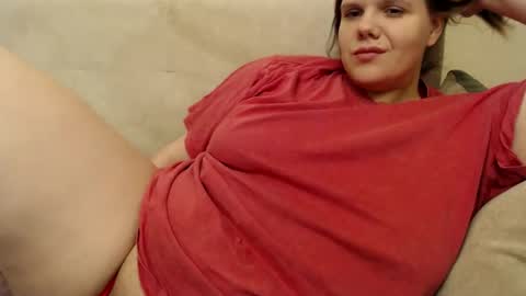 diana_loudd online show from October 22, 2025, 9:47 pm