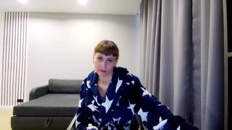 diana_meridor online show from February 3, 2025, 6:34 am