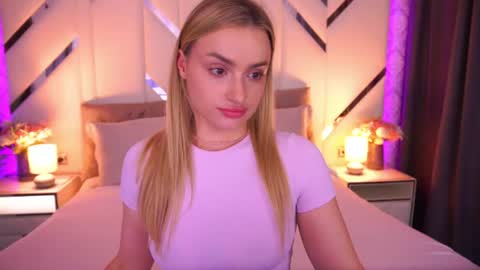 diana_nova online show from June 21, 2026, 12:19 pm