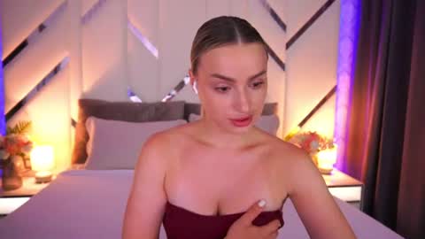 diana_nova online show from July 14, 2026, 1:50 pm