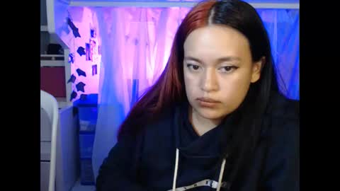 Snapshot of diana_smit_ chatting on December 16, 2024, 1:31 am diana online show from December 16, 2024, 1:31 am