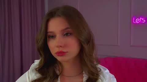 Diana online show from November 9, 2025, 7:01 pm