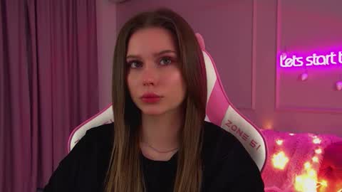 Diana online show from December 17, 2025, 6:30 am