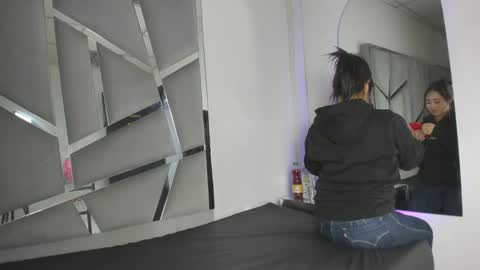 dianarous online show from November 26, 2025, 4:24 am