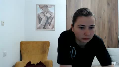 dianasmiey7 online show from May 26, 2026, 7:15 am