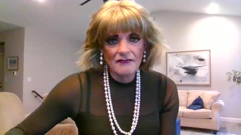 dianeheels online show from January 8, 2025, 2:35 pm