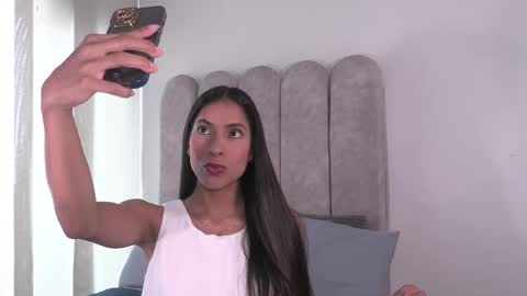 Melania   -    online show from February 13, 2025, 9:06 pm