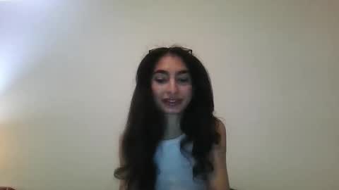 dianneeellla online show from January 17, 2026, 3:11 am