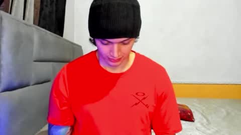 jhon online show from February 25, 2025, 12:58 am