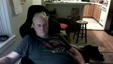 Richard Fleischer online show from December 18, 2025, 4:07 am