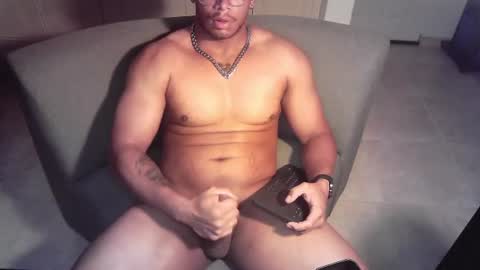 Snapshot of dicktastyz chatting on July 7, 2026, 6:47 am DickTasty online show from July 7, 2026, 6:47 am