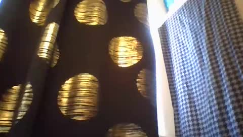 dickxxxd online show from November 1, 2025, 9:44 am